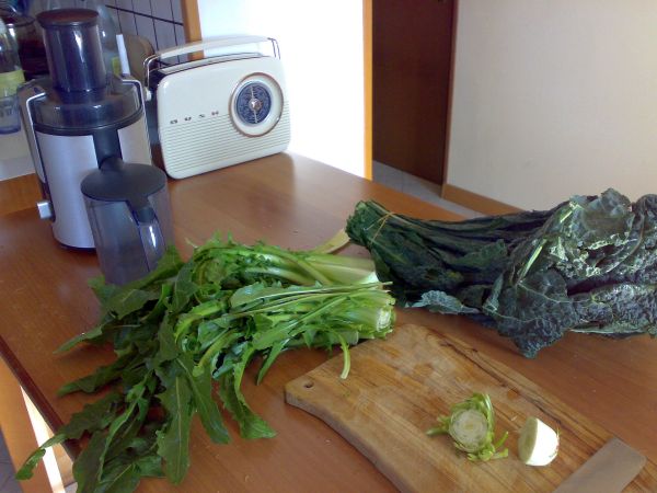 preparazione verdure a foglia verde